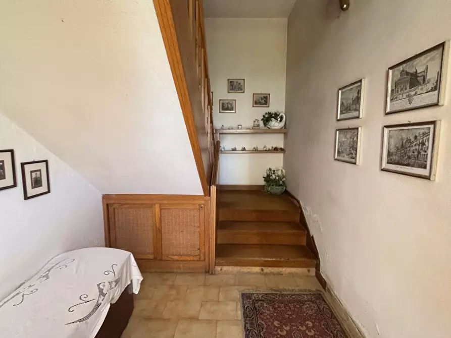 Immagine 7 di Villa in vendita  a Cascina