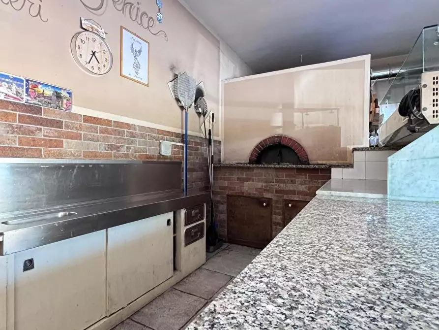 Immagine 12 di Bar / Ristorante in vendita  a Cascina