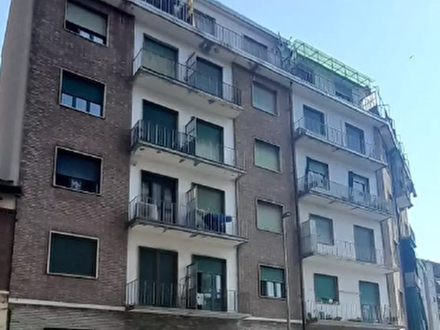 Immagine 1 di Appartamento in vendita  a Torino