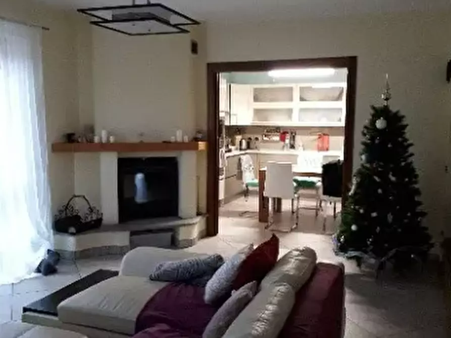Immagine 35 di Villa in vendita  a Chivasso