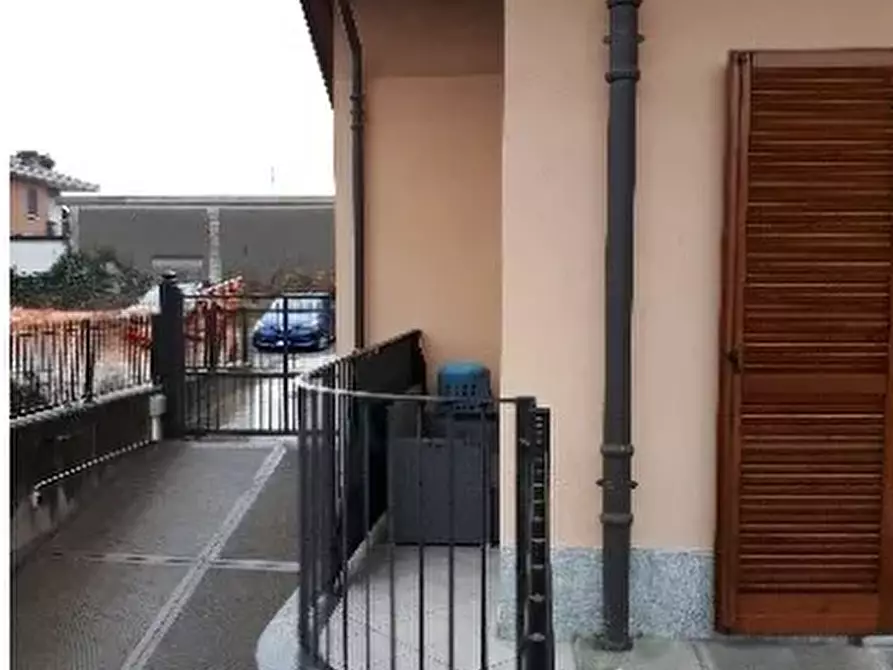 Immagine 5 di Villa in vendita  a Chivasso