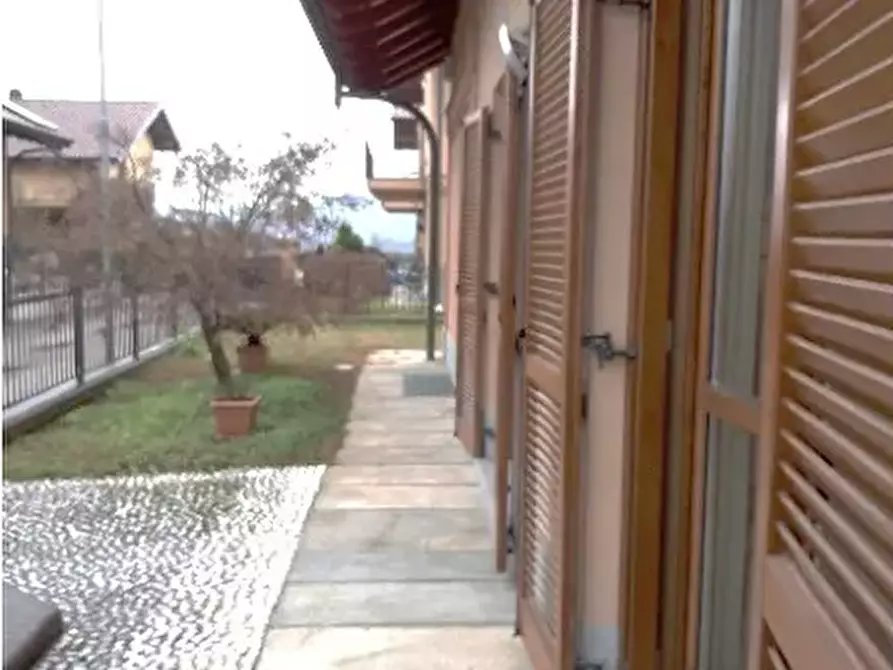 Immagine 8 di Villa in vendita  a Chivasso
