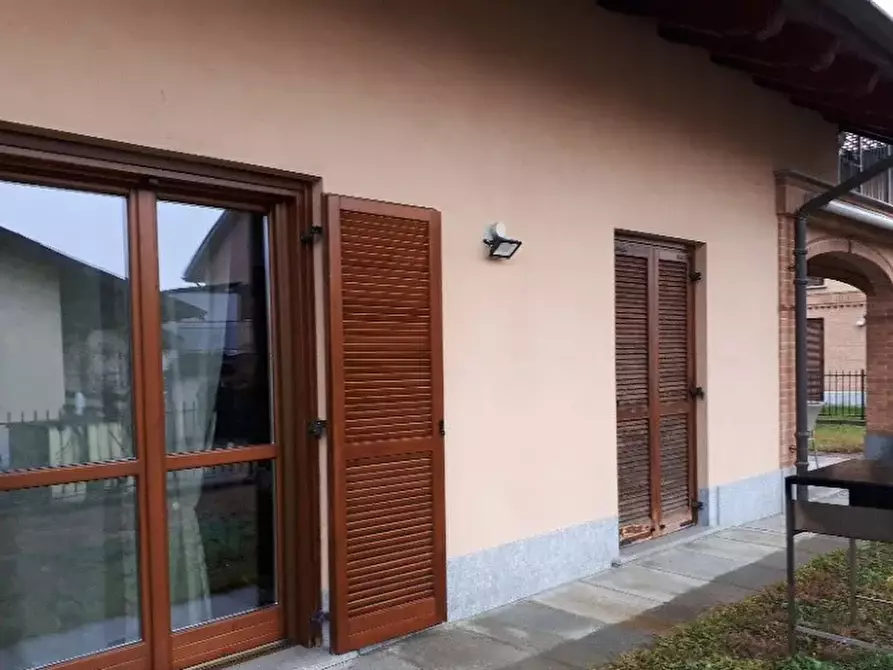 Immagine 4 di Villa in vendita  a Chivasso