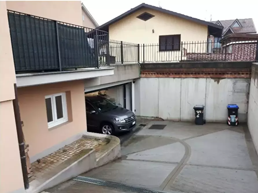 Immagine 12 di Villa in vendita  a Chivasso