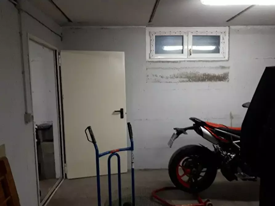 Immagine 15 di Villa in vendita  a Chivasso