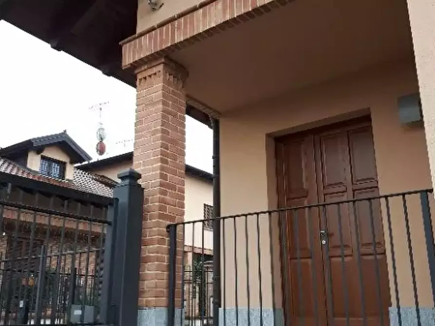 Immagine 7 di Villa in vendita  a Chivasso