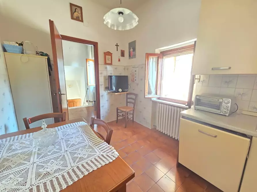 Immagine 11 di Appartamento in vendita  a Peccioli