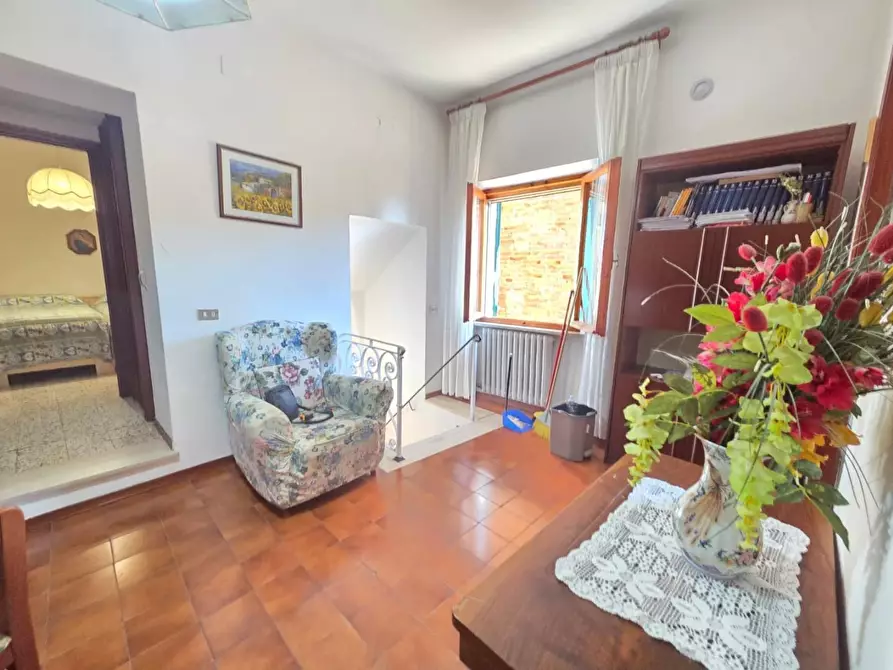 Immagine 9 di Appartamento in vendita  a Peccioli