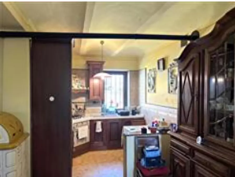 Immagine 12 di Casa colonica in vendita  a None