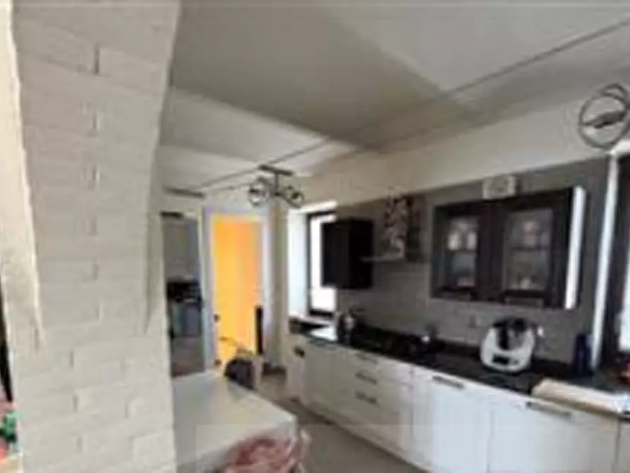 Immagine 21 di Casa colonica in vendita  a None