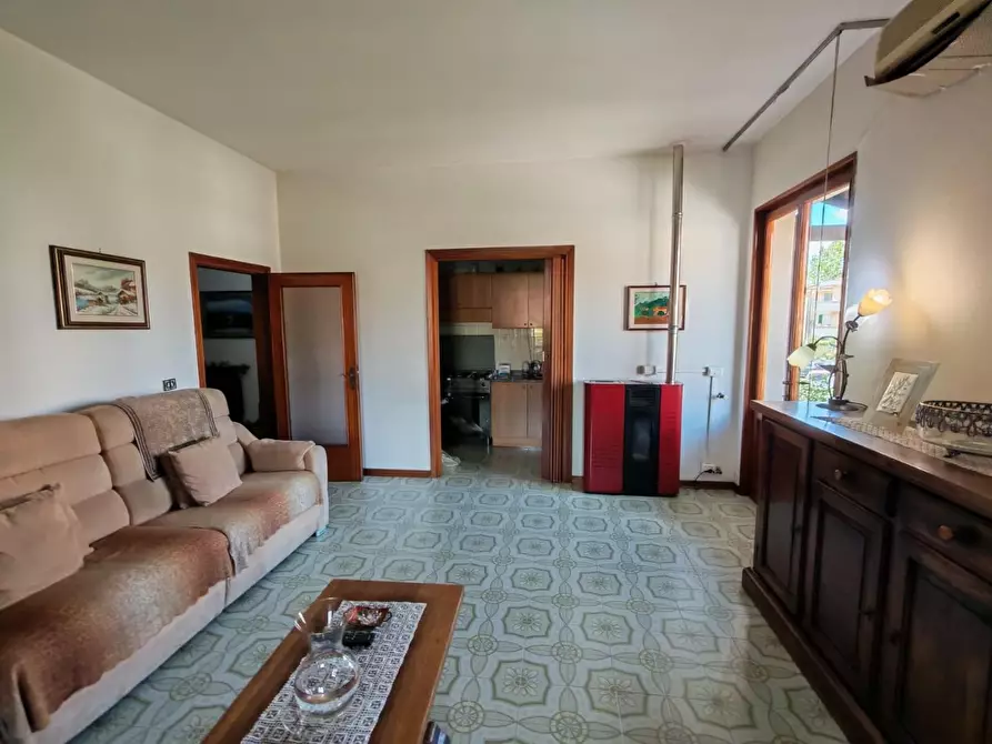 Immagine 3 di Appartamento in vendita  a Santa Maria A Monte