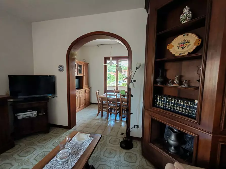 Immagine 6 di Appartamento in vendita  a Santa Maria A Monte
