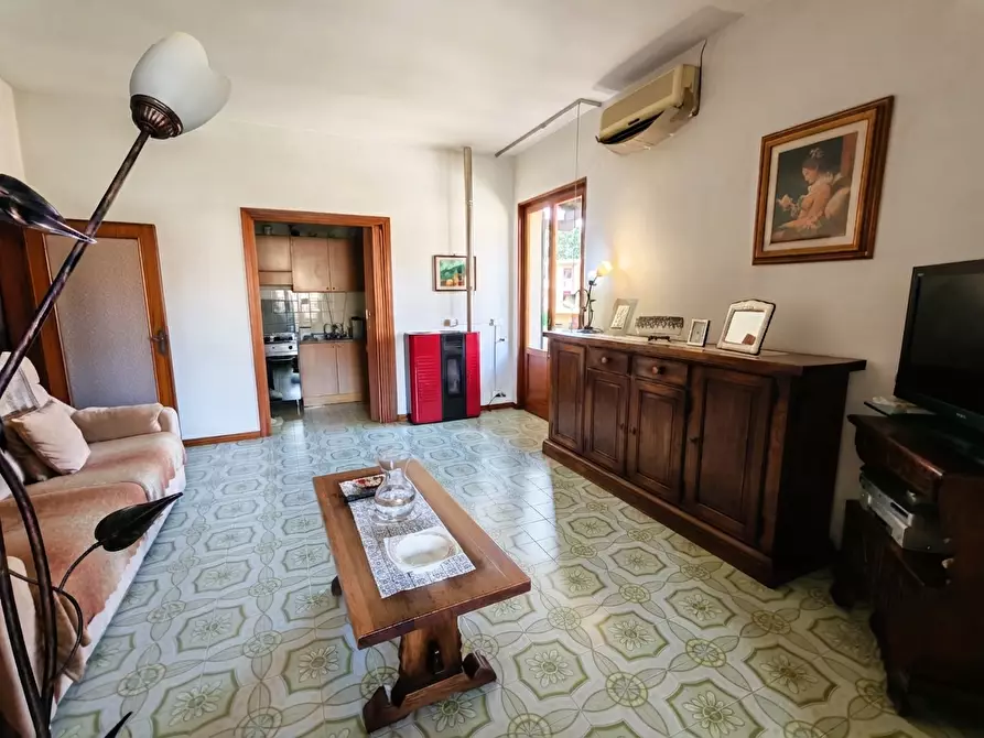 Immagine 1 di Appartamento in vendita  a Santa Maria A Monte