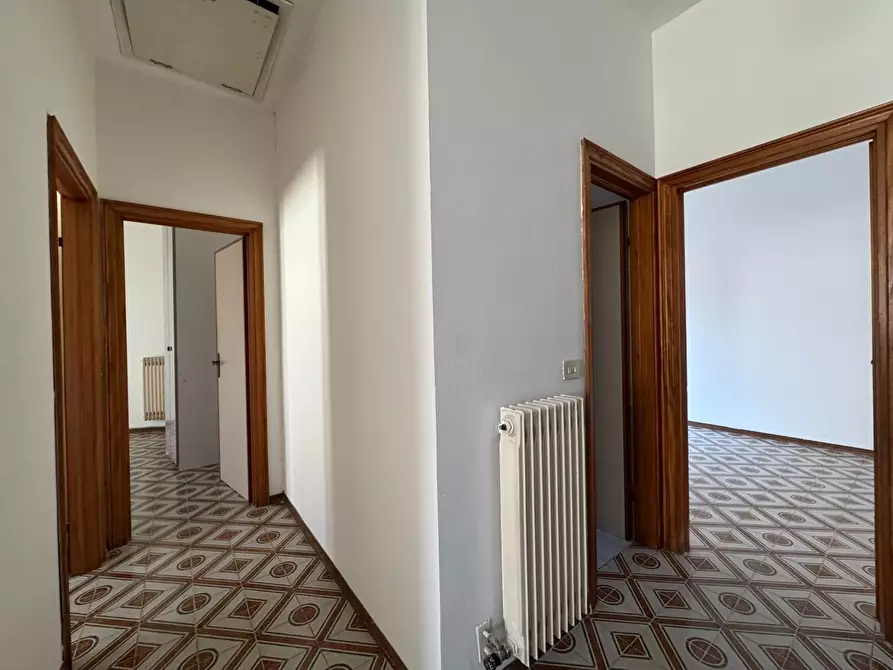 Immagine 27 di Casa trifamiliare in vendita  a Viareggio