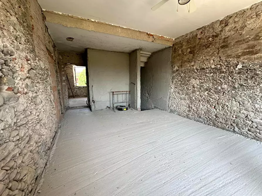 Immagine 9 di Terratetto in vendita  a Capannori