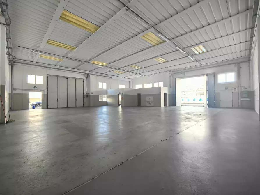 Immagine 6 di Attività artigianale in vendita  a Fucecchio