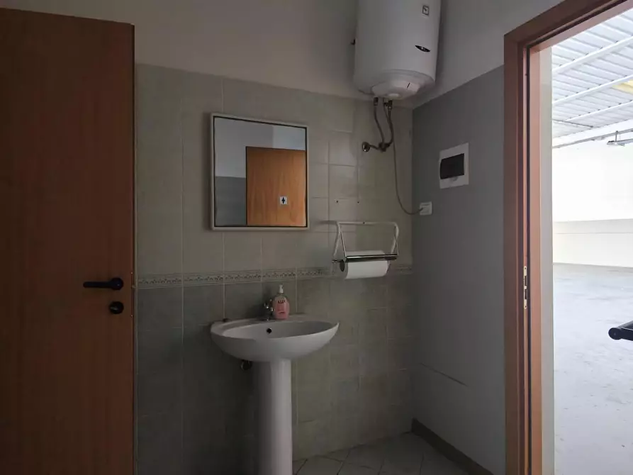 Immagine 7 di Attività artigianale in vendita  a Fucecchio