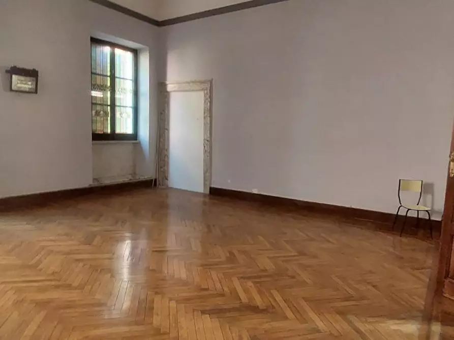 Immagine 12 di Appartamento in vendita  a Carrara