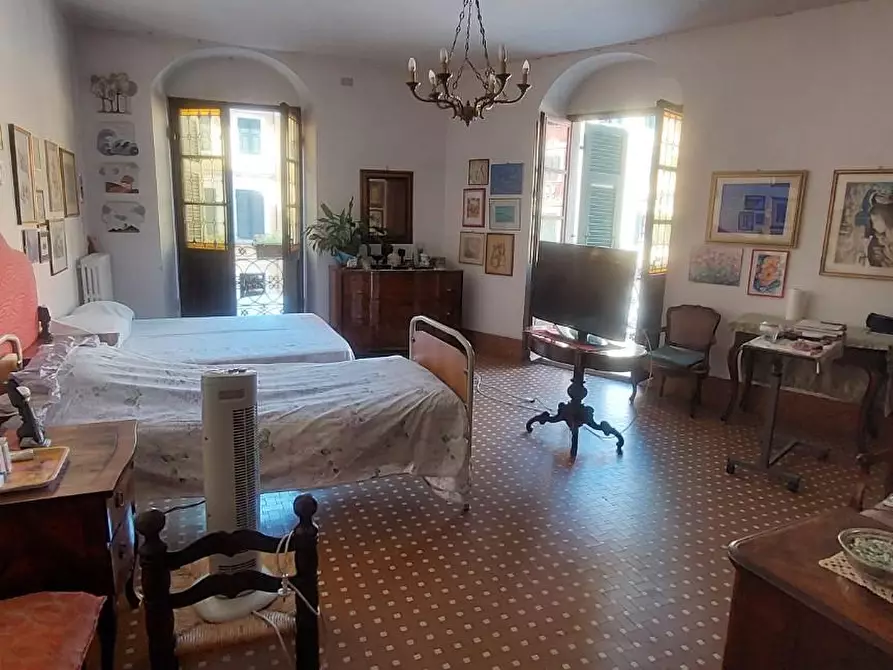 Immagine 22 di Appartamento in vendita  a Carrara