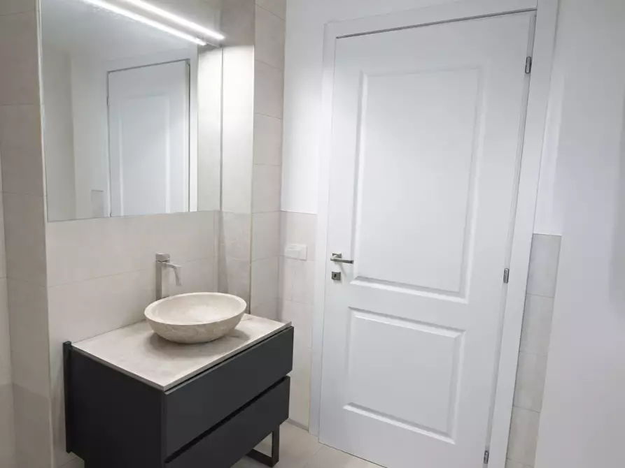 Immagine 20 di Appartamento in vendita  a Colle Di Val D'elsa