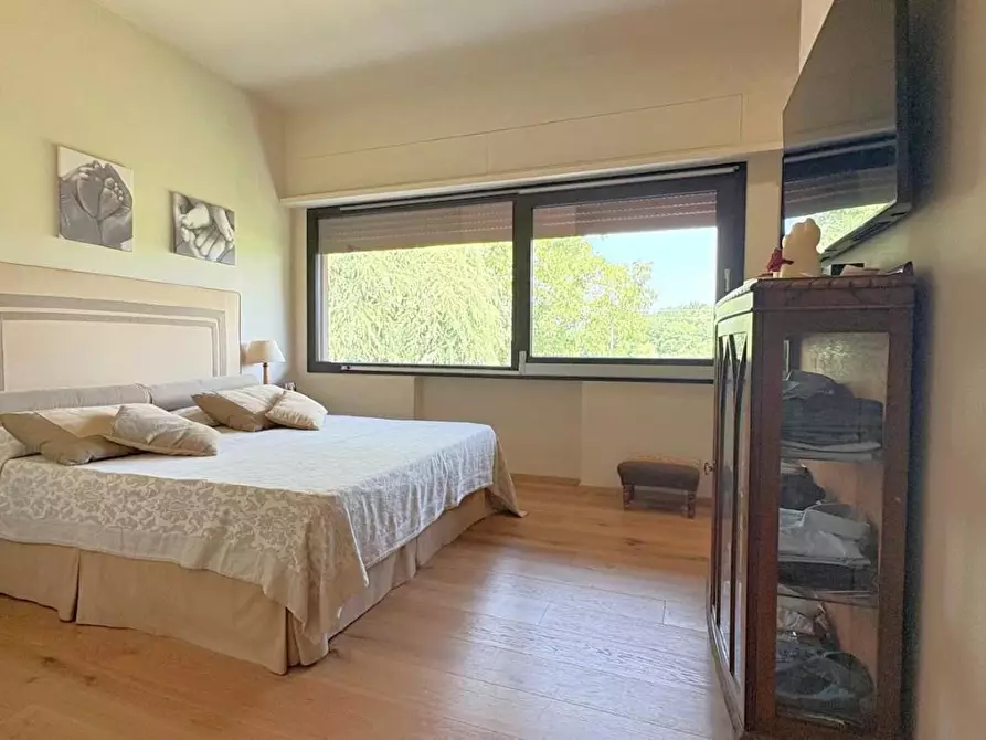 Immagine 28 di Villa in vendita  a Capannori