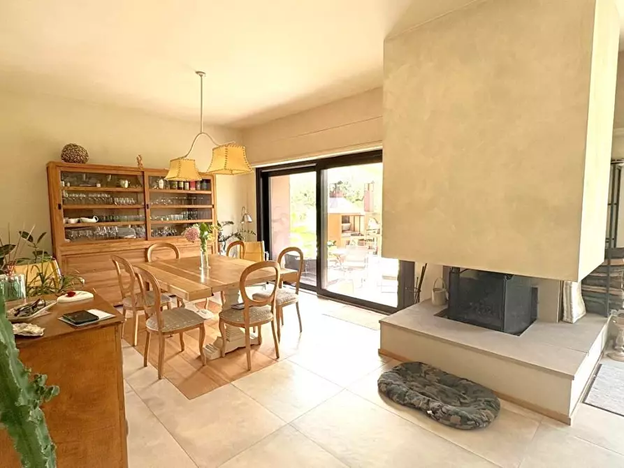 Immagine 11 di Villa in vendita  a Capannori