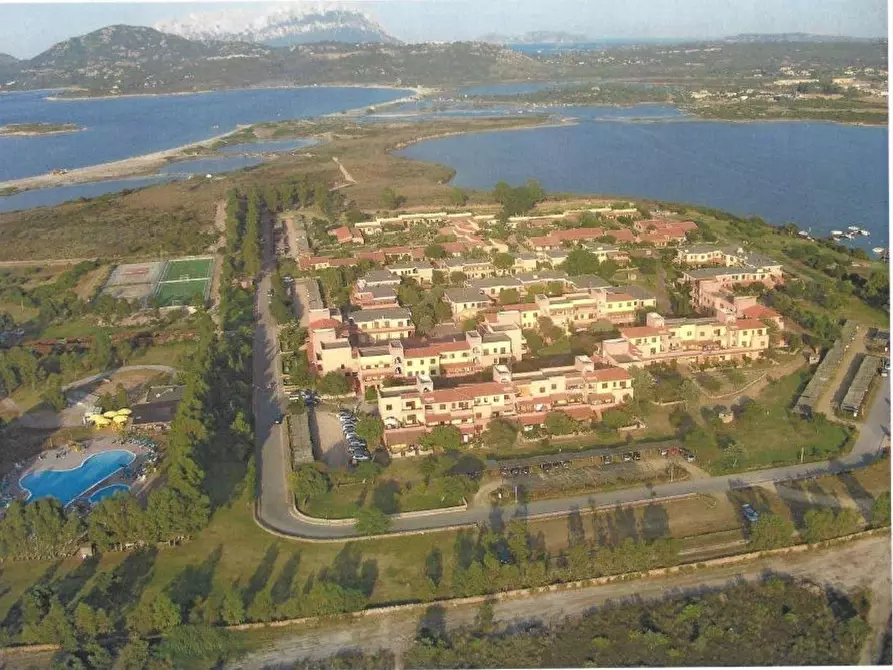 Immagine 2 di Appartamento in vendita  a Olbia