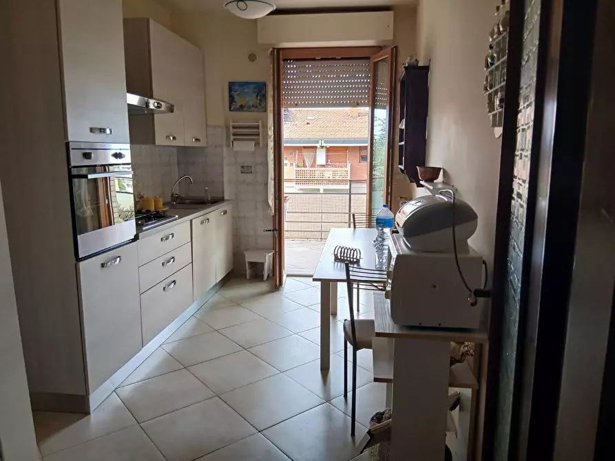 Immagine 5 di Appartamento in vendita  a Massa