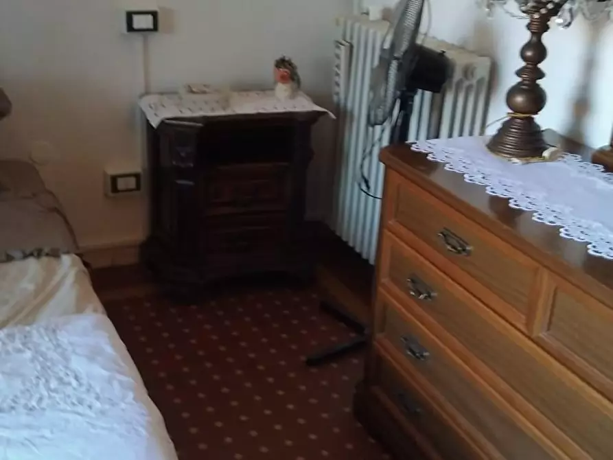 Immagine 13 di Casa semindipendente in vendita  a Carrara