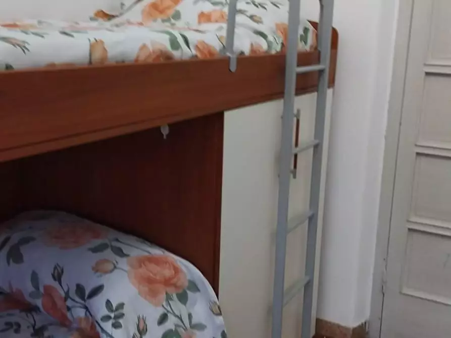 Immagine 15 di Casa semindipendente in vendita  a Carrara