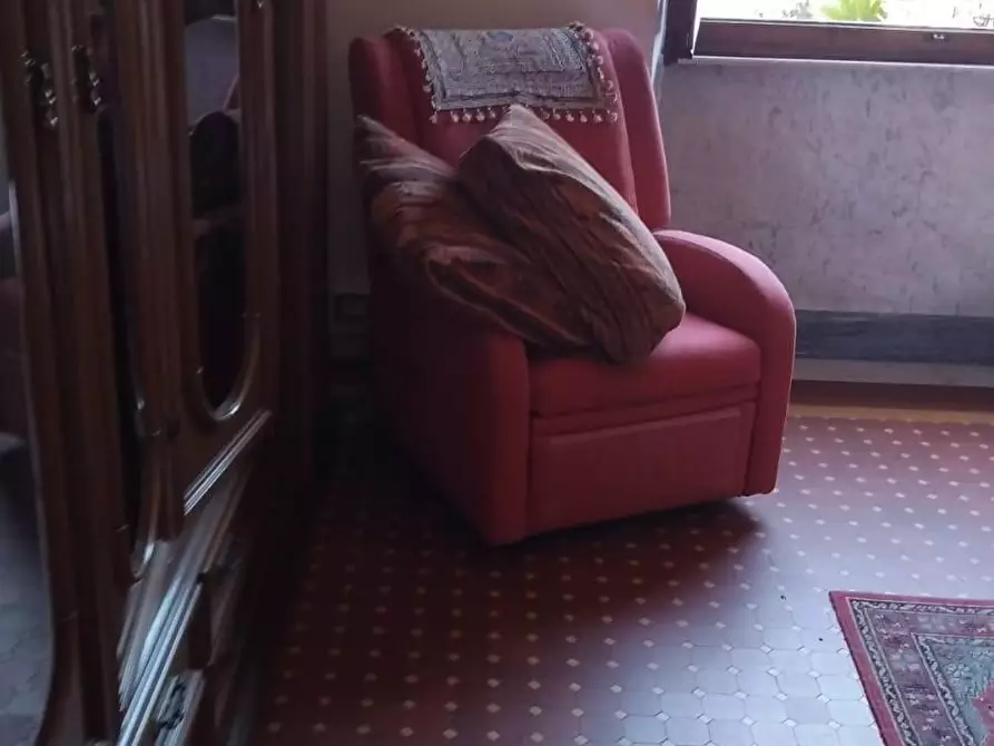 Immagine 9 di Casa semindipendente in vendita  a Carrara