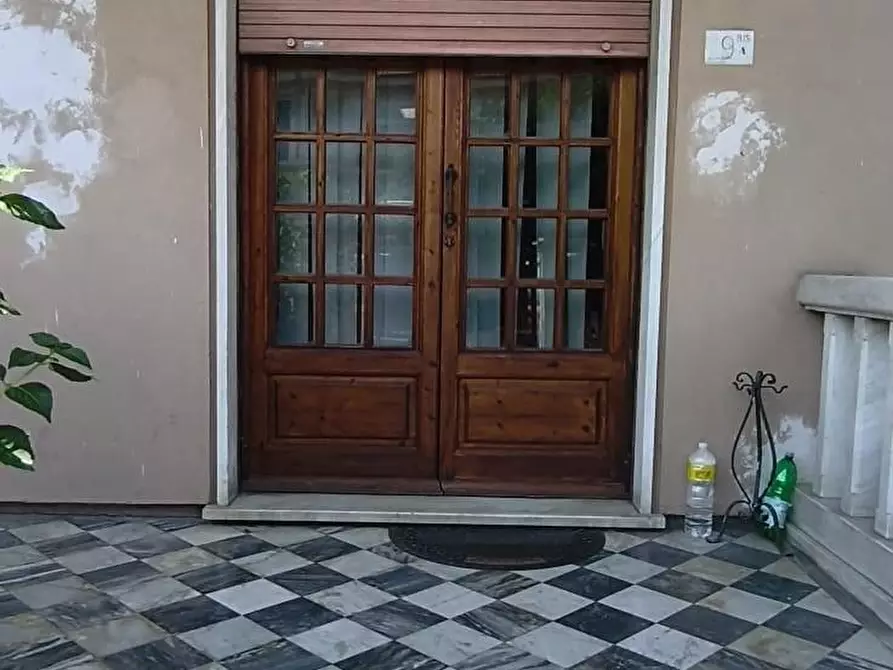 Immagine 4 di Casa semindipendente in vendita  a Carrara