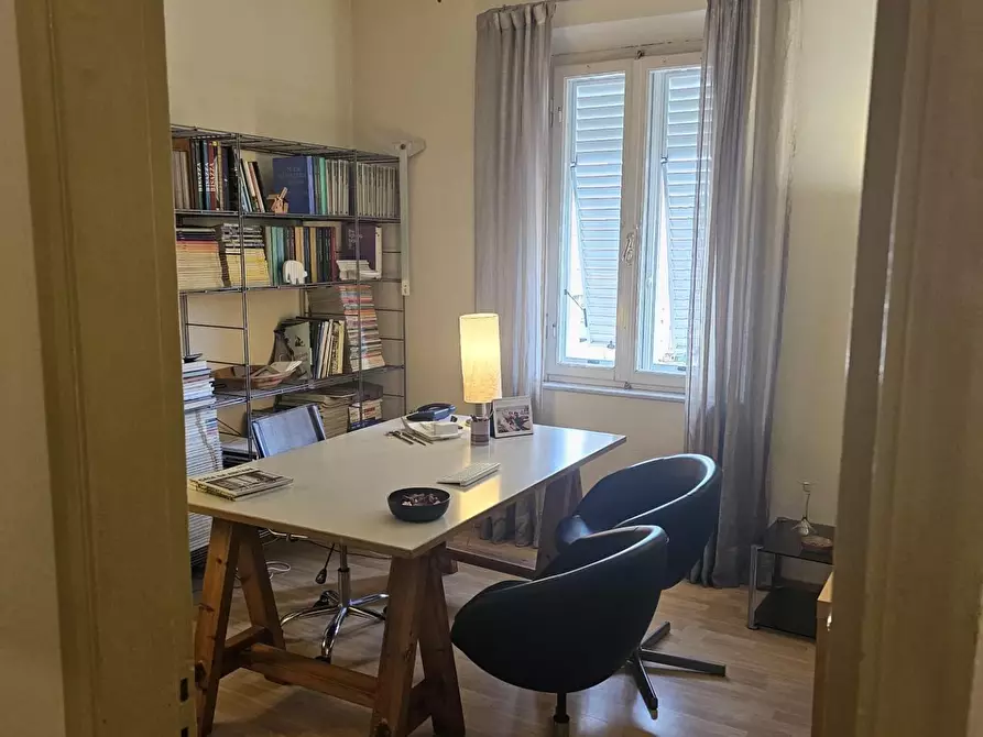 Immagine 17 di Appartamento in vendita  a Pontedera