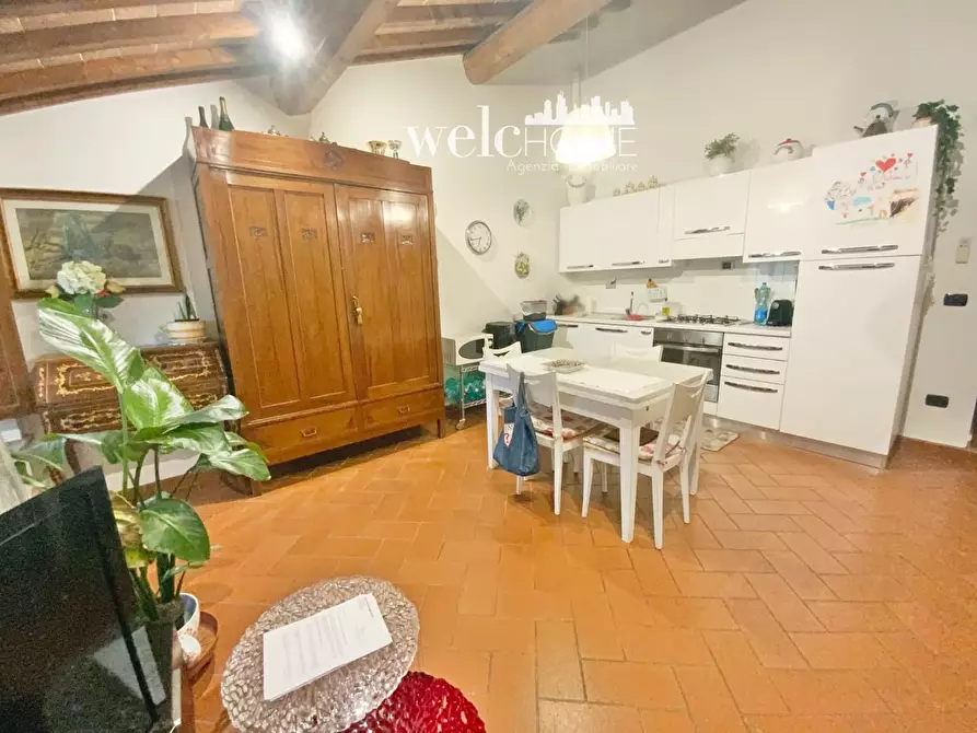 Immagine 12 di Appartamento in vendita  a Campi Bisenzio