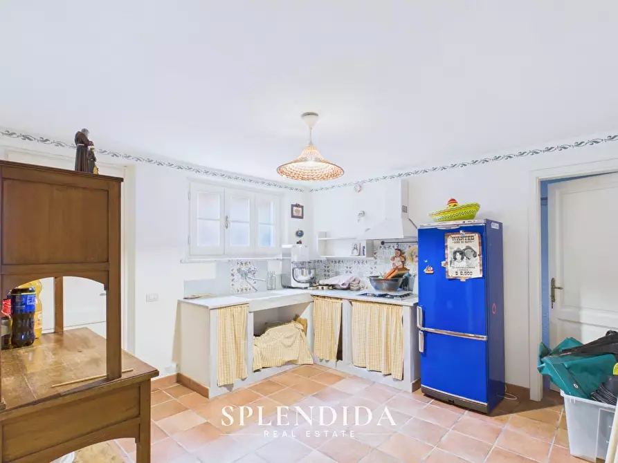 Immagine 31 di Villa in vendita  a Seravezza