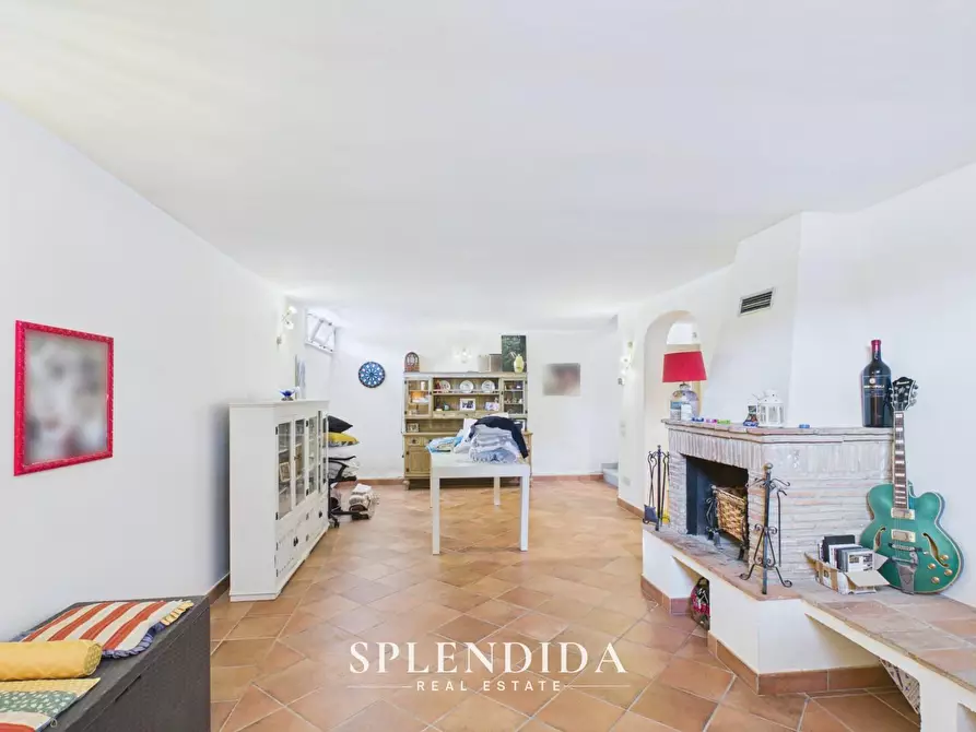 Immagine 33 di Villa in vendita  a Seravezza