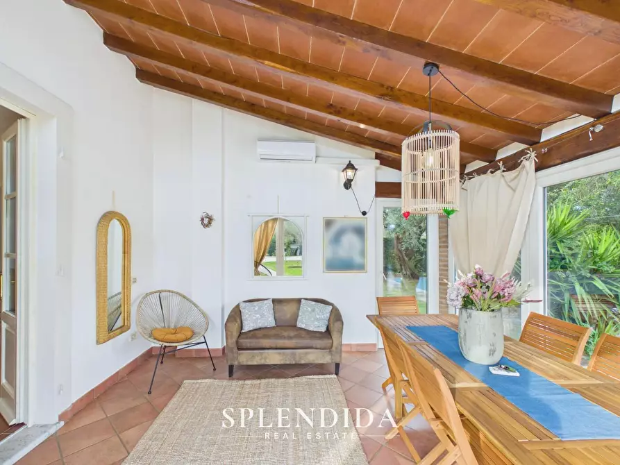Immagine 5 di Villa in vendita  a Seravezza