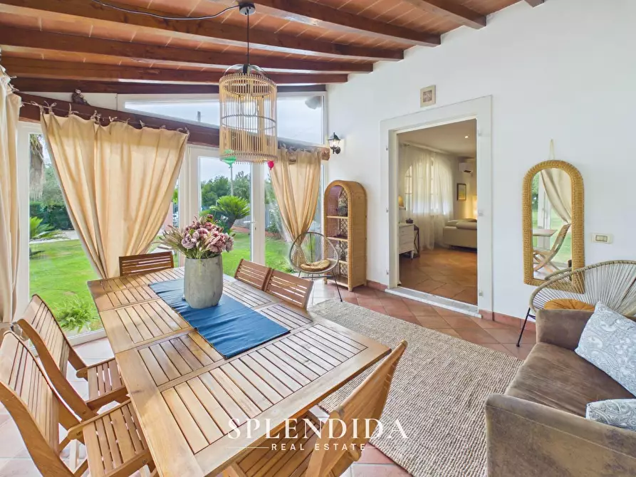 Immagine 4 di Villa in vendita  a Seravezza