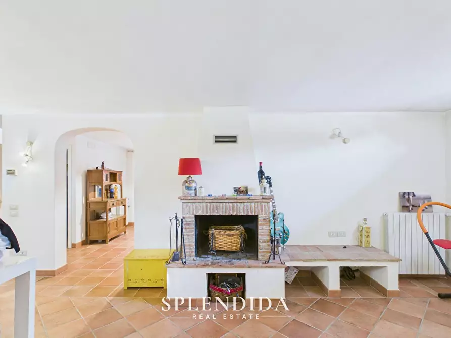 Immagine 32 di Villa in vendita  a Seravezza