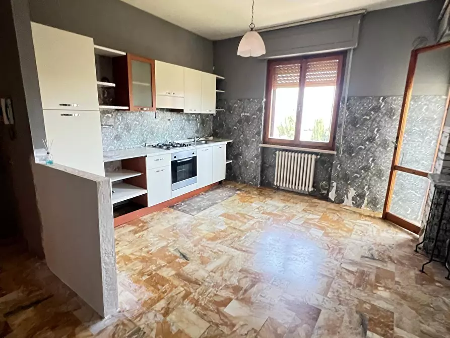 Immagine 8 di Appartamento in vendita  a Colle Di Val D'elsa