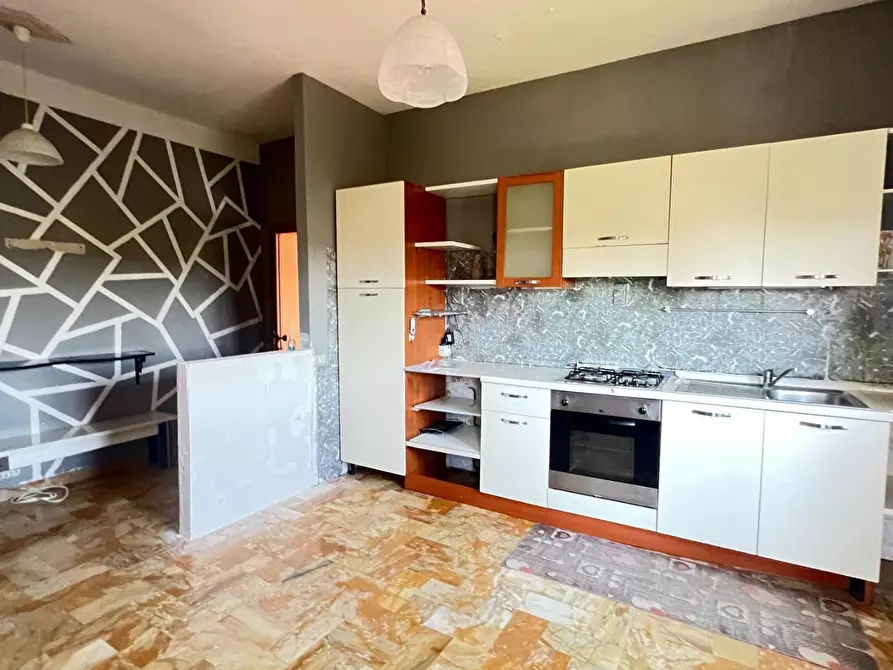 Immagine 3 di Appartamento in vendita  a Colle Di Val D'elsa