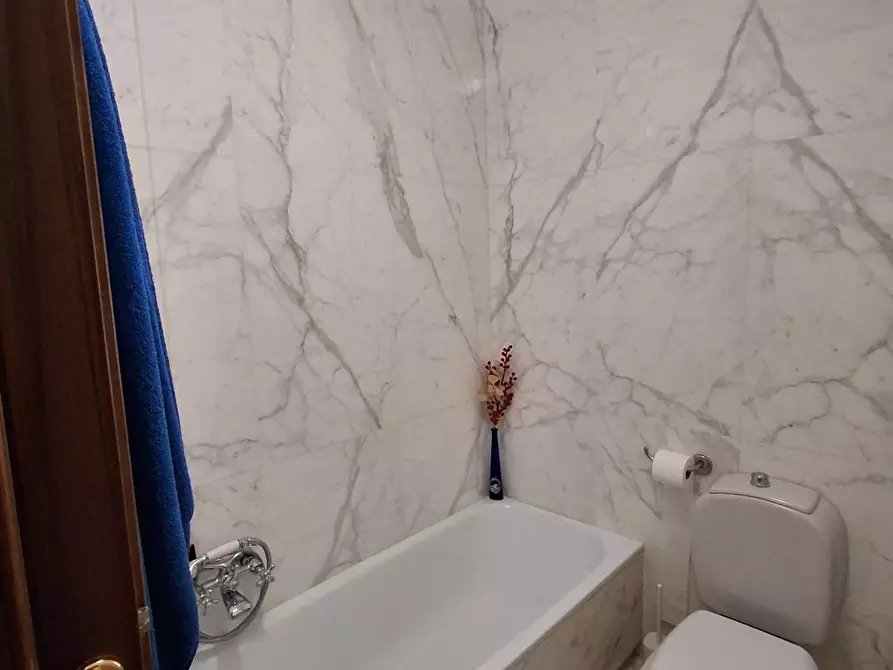 Immagine 7 di Appartamento in vendita  a Carrara