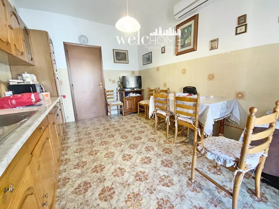 Immagine 7 di Appartamento in vendita  a Prato