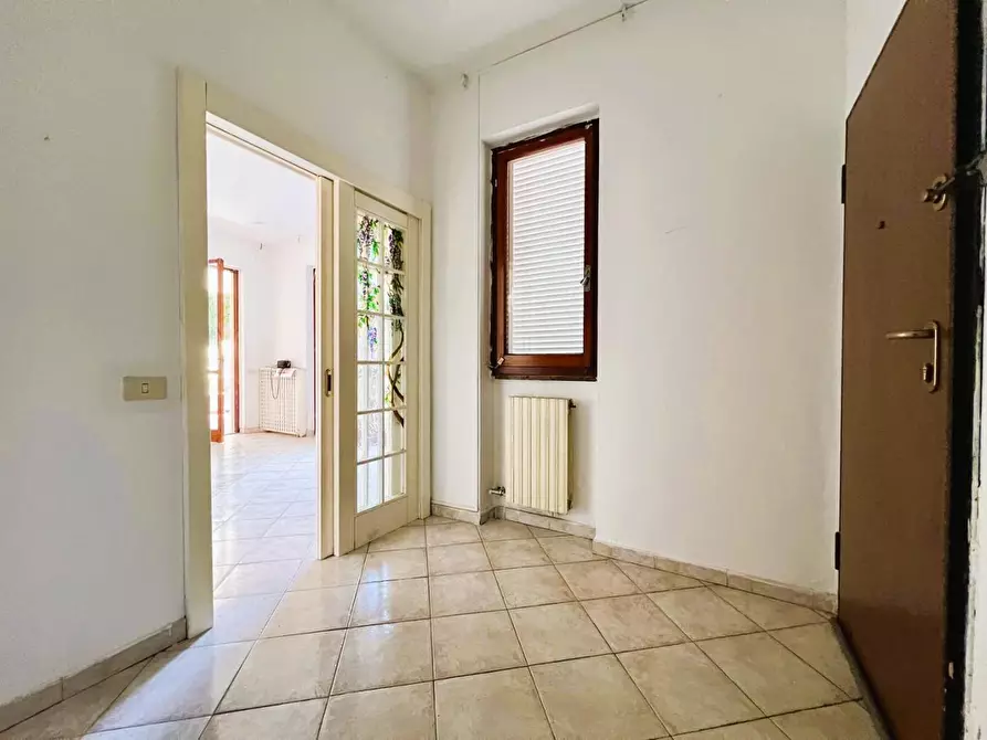 Immagine 7 di Appartamento in vendita  a Massa