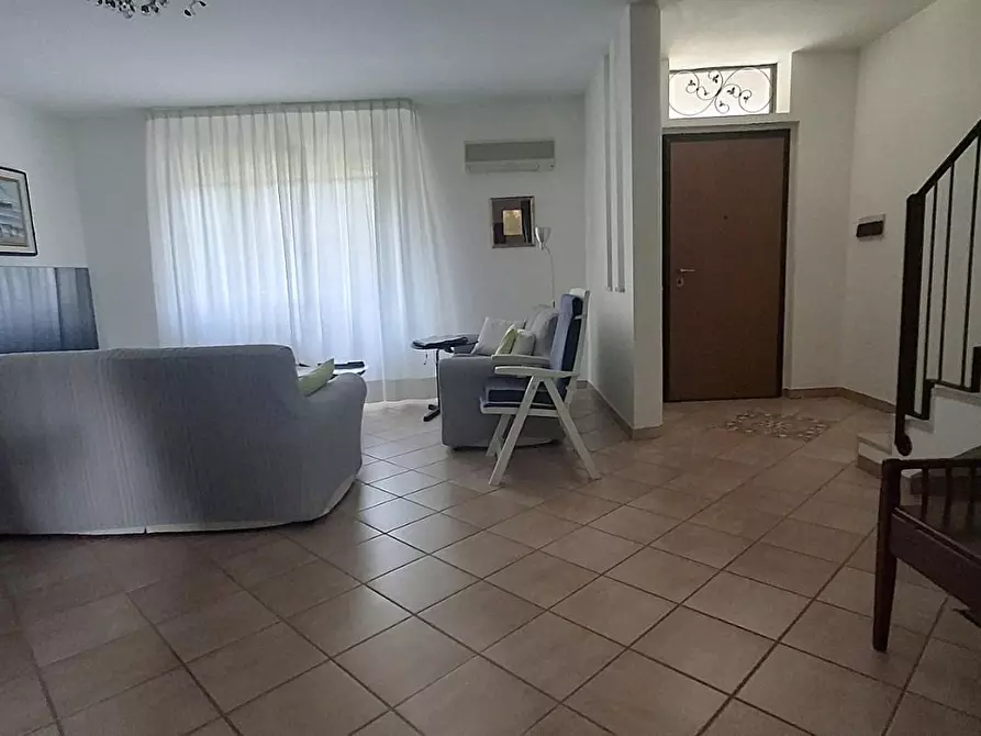 Immagine 1 di Villetta a schiera in vendita  a San Giuliano Terme