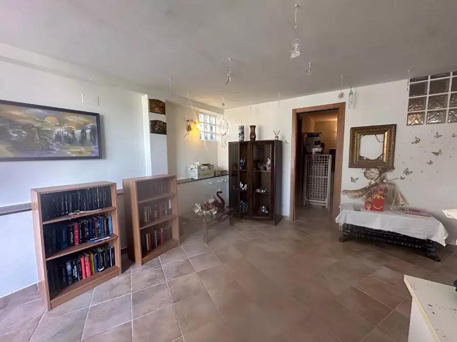 Immagine 27 di Casa semindipendente in vendita  a Ortonovo