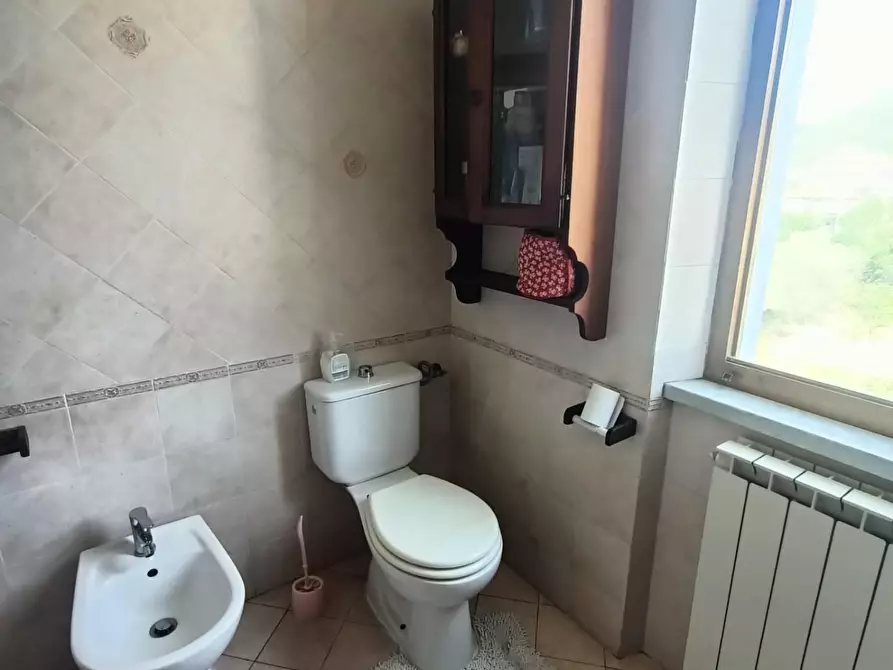 Immagine 19 di Casa semindipendente in vendita  a Ortonovo