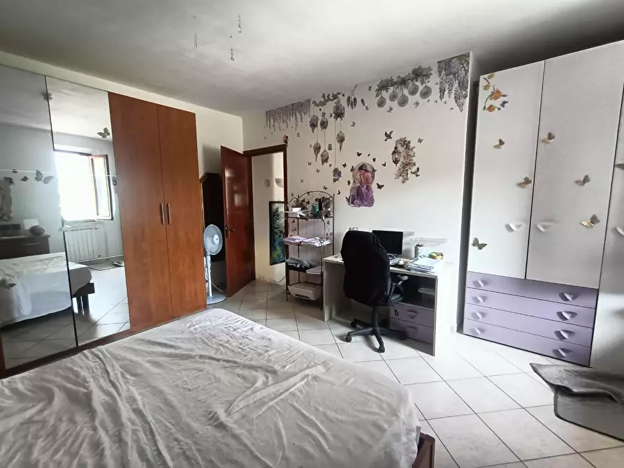 Immagine 13 di Casa semindipendente in vendita  a Ortonovo