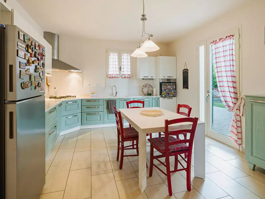 Immagine 10 di Villa in vendita  a Peccioli