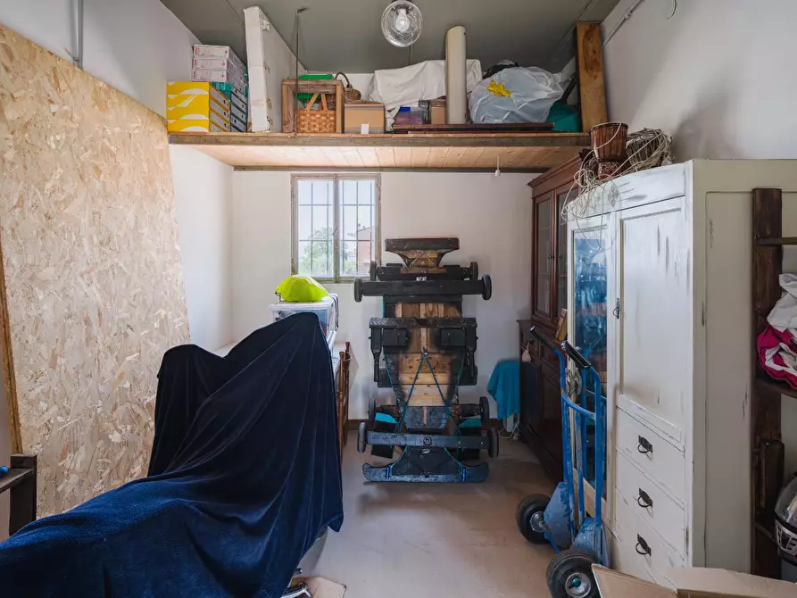 Immagine 43 di Villa in vendita  a Peccioli